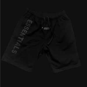 Essential fog shorts